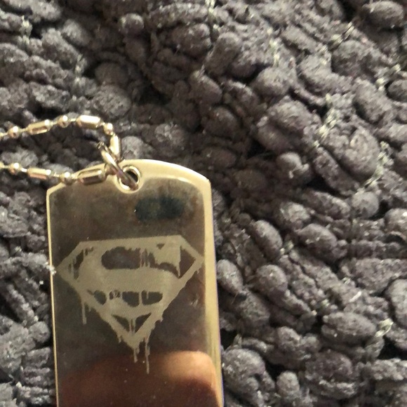 3/$15 Superman Chain - Picture 3 of 4